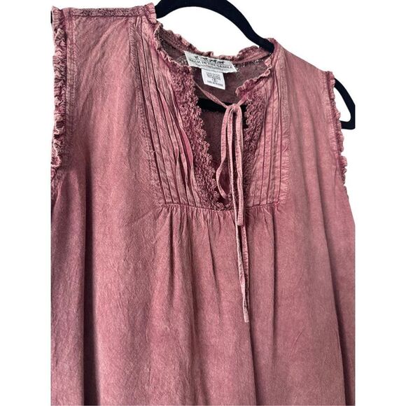Back in The Saddle Women’s Tie Neck Sleeveless Blouse Pink Size Small - Picture 3 of 6